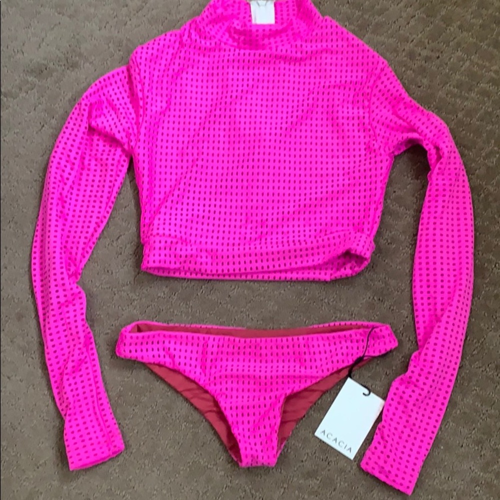 Acacia indo mesh top and makai bottom